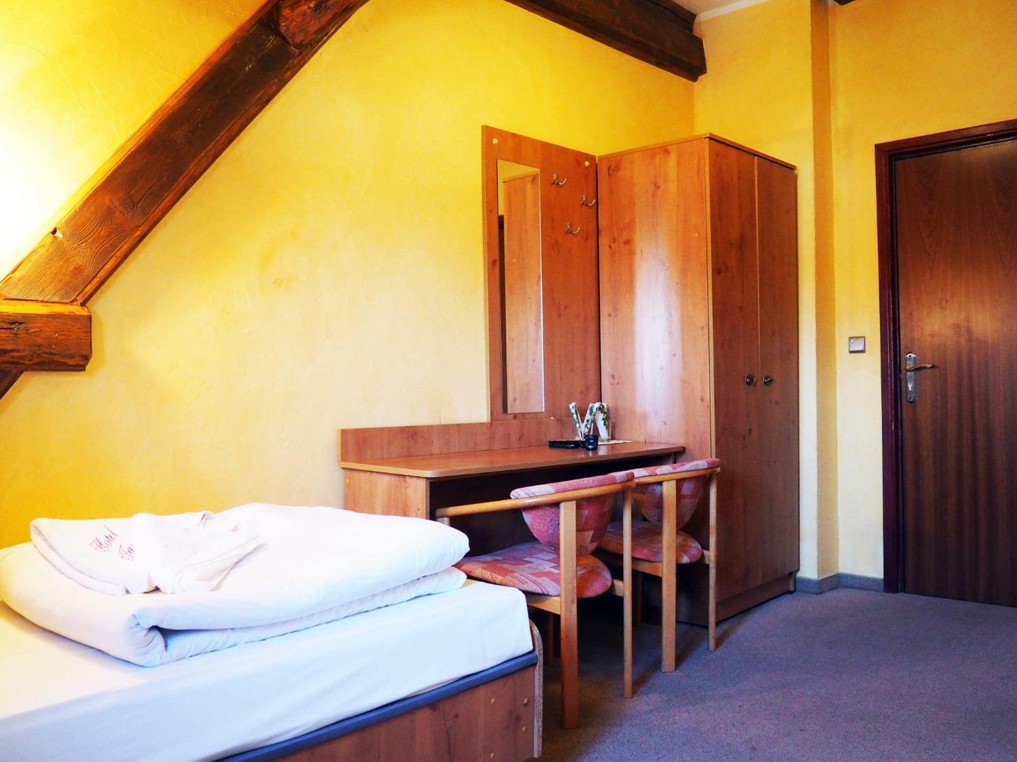 Hotel Jan Zgorzelec Room photo